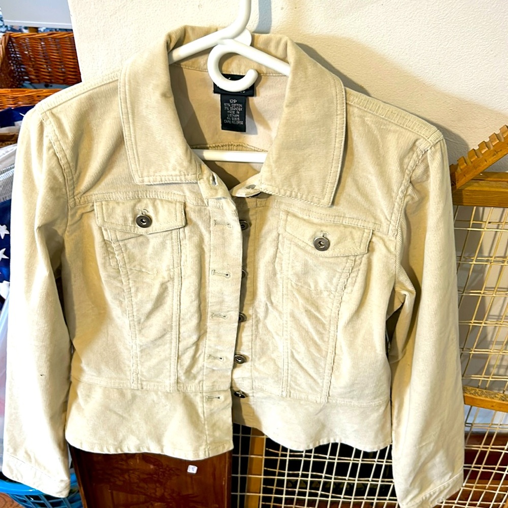 Rafaella Women's Corduroy Jacket Tan Size 12P ,button up with 2 breast pockets